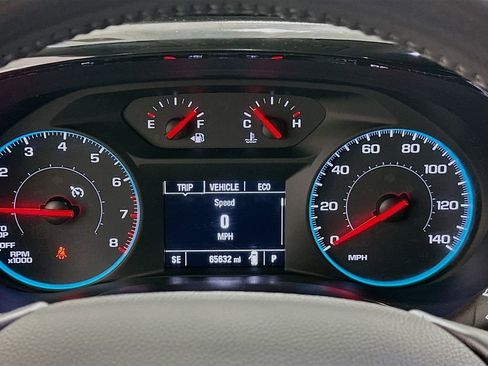 Used 2020 Chevrolet Traverse LT w/ LPO, Cargo Package FWD image 12