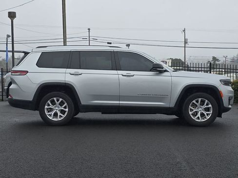 Used 2022 Jeep Grand Cherokee L Limited w/ Luxury Tech Group II image 2