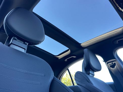 New 2026 Mercedes-Benz C 300 Sedan image 16