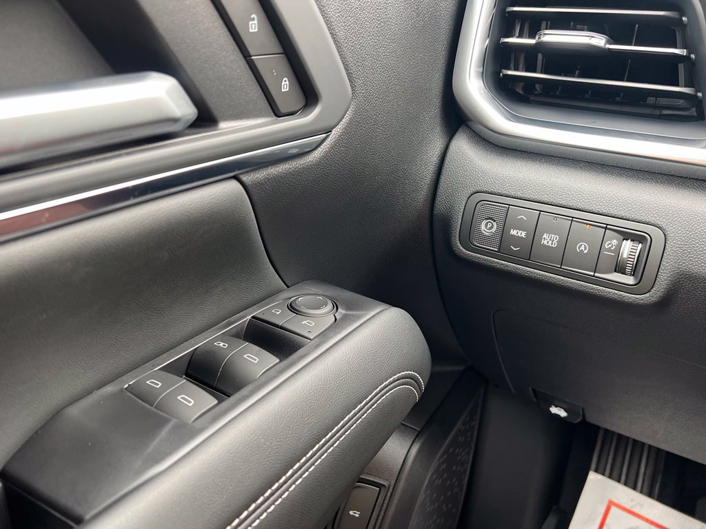 New 2027 GMC Terrain Elevation w/ Elevation Premium Package FWD image 17