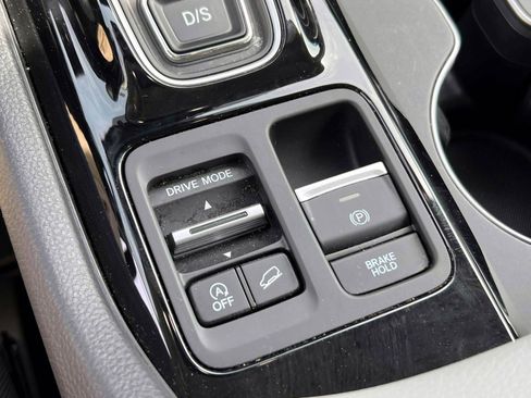 Certified 2025 Honda Pilot EX-L image 31
