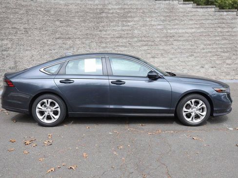 Used 2025 Honda Accord LX image 4