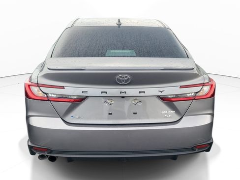 Used 2025 Toyota Camry SE w/ Convenience Package FWD image 6
