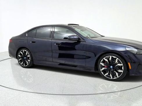 Used 2024 BMW i5 eDrive40i w/ M Sport Package RWD image 1