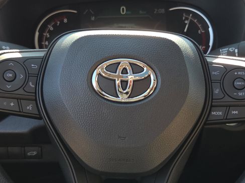 Used 2025 Toyota RAV4 XLE image 35