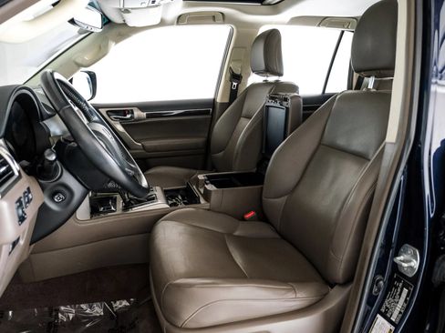 Used 2018 Lexus GX 460 w/ Navigation Package AWD/4WD image 26