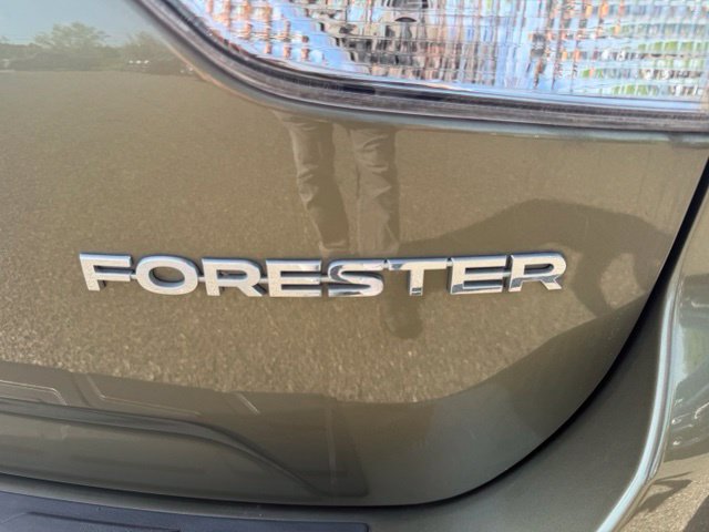 Used 2023 Subaru Forester Premium AWD/4WD image 24