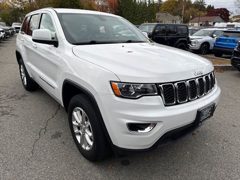 Used 2022 Jeep Grand Cherokee Laredo X image 8