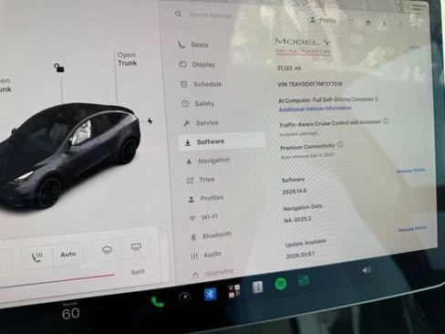 Used 2022 Tesla Model Y Performance AWD/4WD image 26