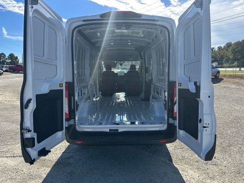 New 2026 Ford Transit 250 148 Medium Roof image 16