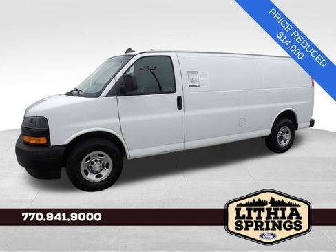 Used 2018 Chevrolet Express 2500 Extended image 4