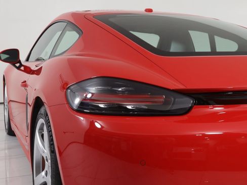 Used 2023 Porsche 718 Cayman S w/ Sport Chrono Package image 33