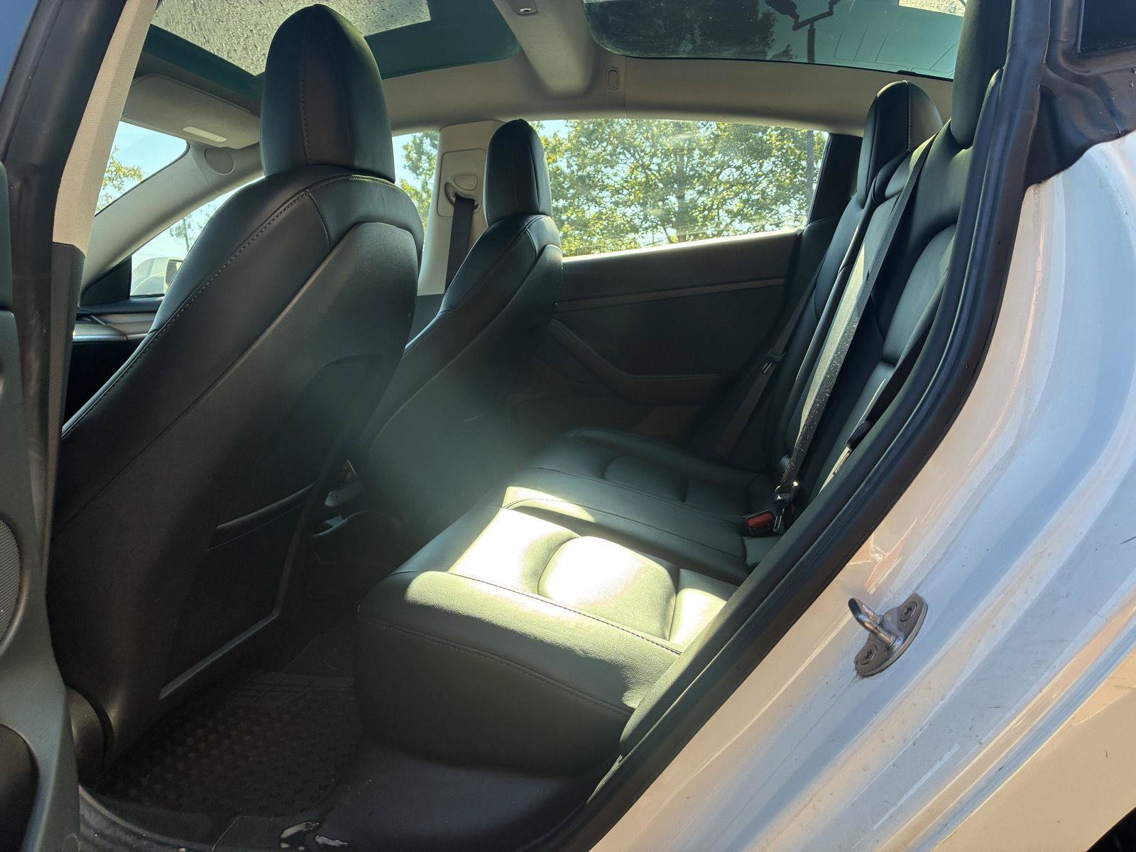 Used 2022 Tesla Model 3 Long Range AWD/4WD image 15
