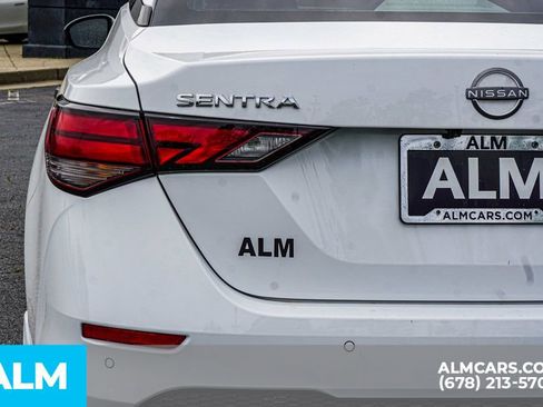Used 2025 Nissan Sentra S FWD image 13