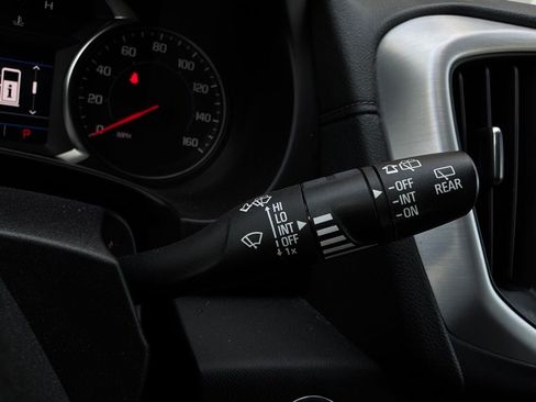 Used 2024 GMC Terrain SLE FWD image 35