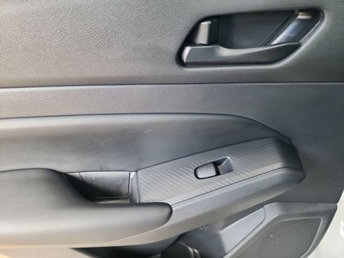 Used 2025 Nissan Altima 2.5 S FWD image 35