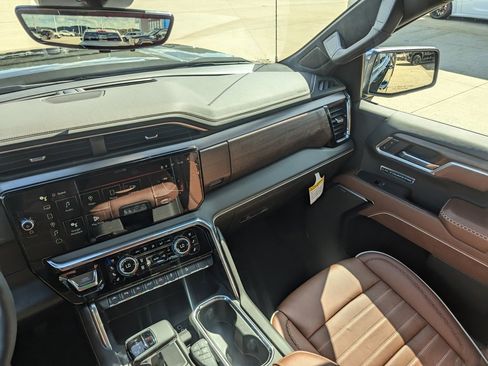 New 2026 GMC Sierra 1500 Denali Ultimate image 21