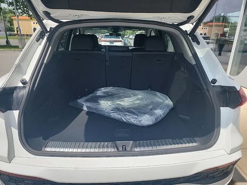 Certified 2025 Audi Q5 Premium w/ Premium Plus AWD/4WD image 8