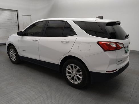 Used 2020 Chevrolet Equinox LS FWD image 3