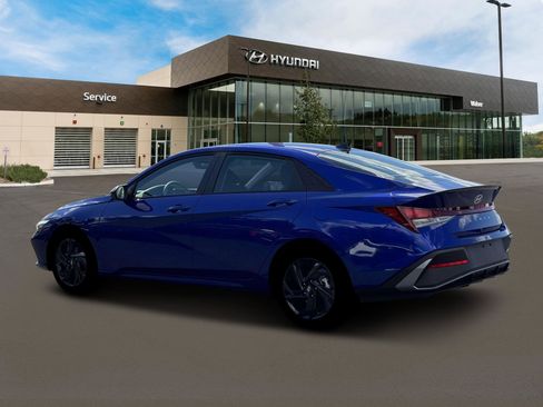New 2026 Hyundai Elantra Sport image 5