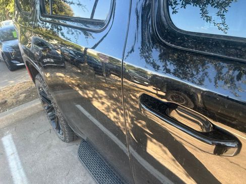 Used 2022 Jeep Wagoneer Series I AWD/4WD image 12