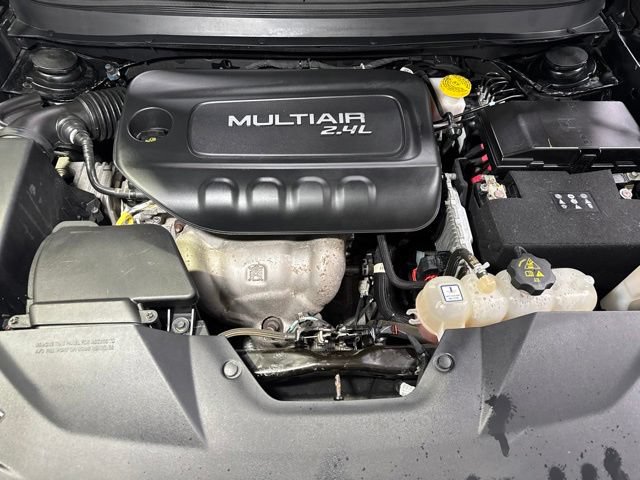 Used 2019 Jeep Cherokee Latitude w/ Popular Appearance Group AWD/4WD image 6