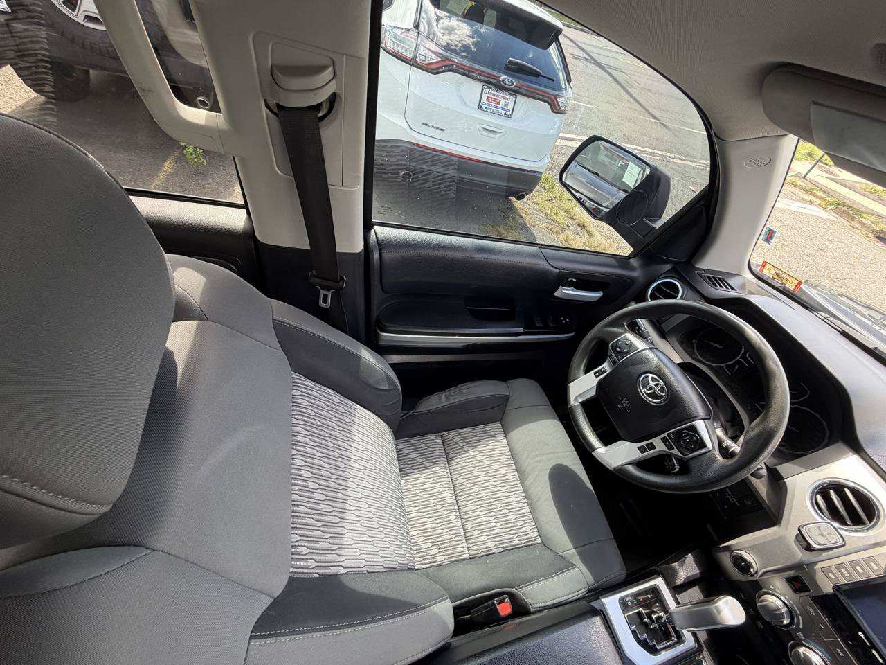 Used 2021 Toyota Tundra SR5 AWD/4WD image 28