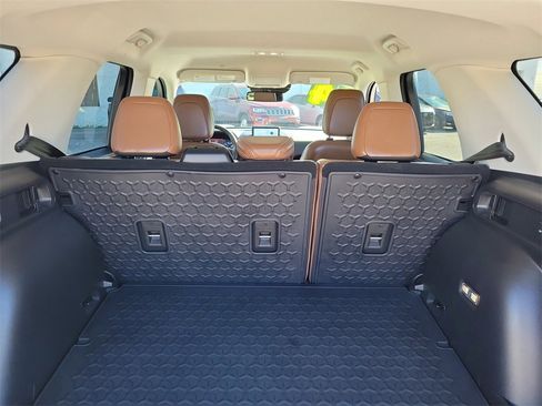 Used 2024 Ford Bronco Sport Outer Banks image 11