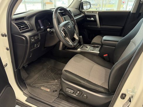 Used 2022 Toyota 4Runner SR5 image 11