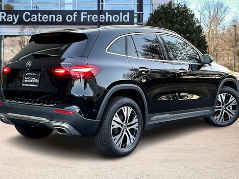 Used 2025 Mercedes-Benz GLA 250 4MATIC image 2