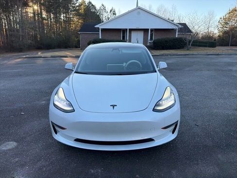 Used 2020 Tesla Model 3 Standard Range Plus image 1