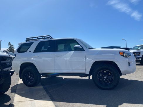 Used 2022 Toyota 4Runner SR5 w/ Wilderness Package (TMS) AWD/4WD image 18