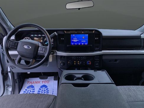 Certified 2024 Ford F250 XLT image 5