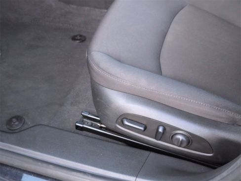 Used 2023 Chevrolet Malibu LT image 18