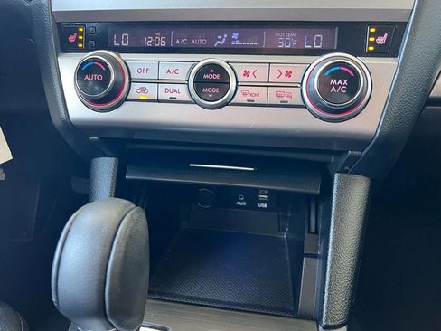 Used 2016 Subaru Legacy 2.5i Premium image 27