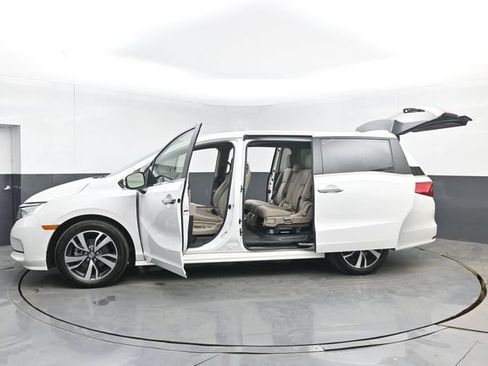 Used 2024 Honda Odyssey Touring image 56