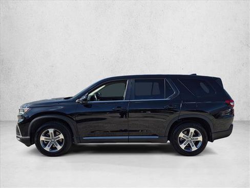 Used 2025 Honda Pilot EX-L image 8