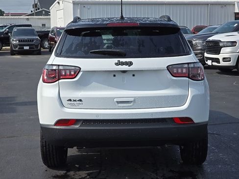 New 2026 Jeep Compass Limited w/ Sun, Sound & Navigation Group AWD/4WD image 60