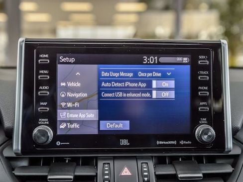 Used 2020 Toyota RAV4 Limited image 21