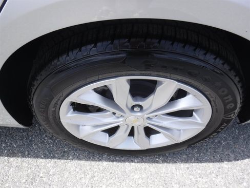 Used 2022 Chevrolet Malibu LT FWD image 7