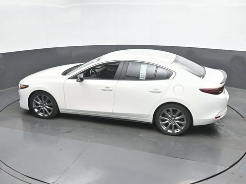 Used 2020 MAZDA MAZDA3 AWD Sedan w/ Black Accent Package image 35