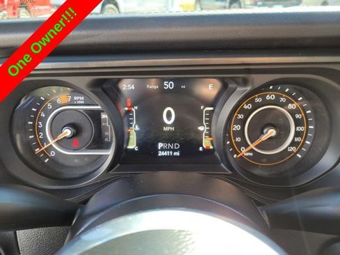 Used 2024 Jeep Wrangler Unlimited Sahara AWD/4WD image 25