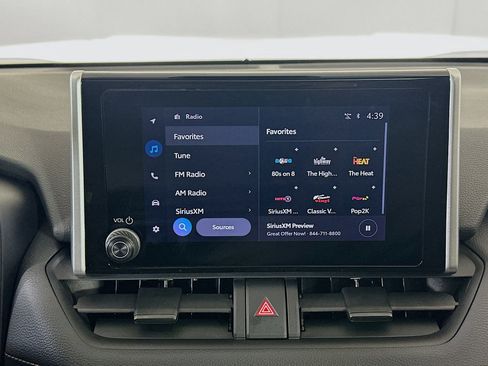 Used 2025 Toyota RAV4 XLE image 21