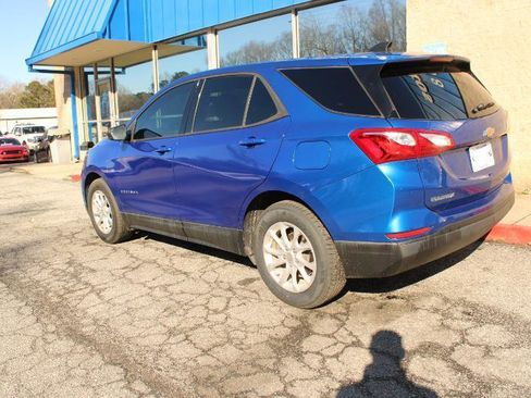 Used 2019 Chevrolet Equinox LS w/ LS Convenience Package image 5