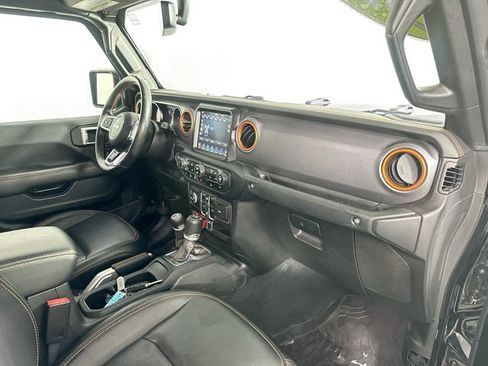 Used 2022 Jeep Gladiator Mojave w/ Cold Weather Group AWD/4WD image 30