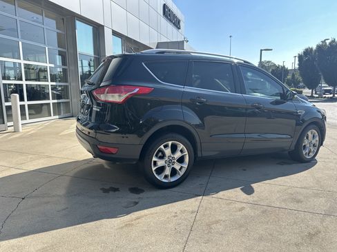 Used 2015 Ford Escape Titanium FWD image 5