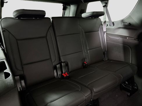 New 2026 GMC Yukon XL Denali w/ Sun & Power Step Package image 28