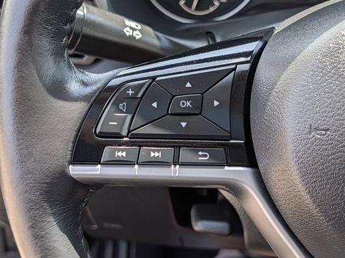Used 2023 Nissan Altima 2.5 SL FWD image 22