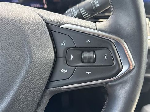 Used 2025 Chevrolet Trax LT w/ Driver Confidence Package FWD image 31