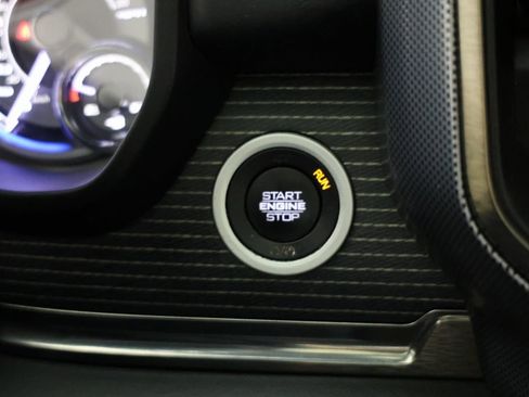 Used 2019 RAM 1500 Limited image 19